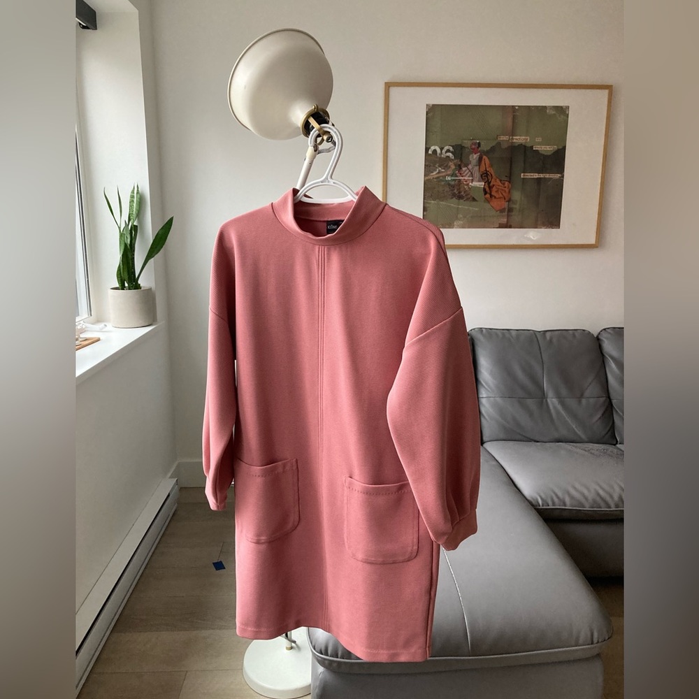 Cool cocoon pink dress XS - never worn! Perfect condition.